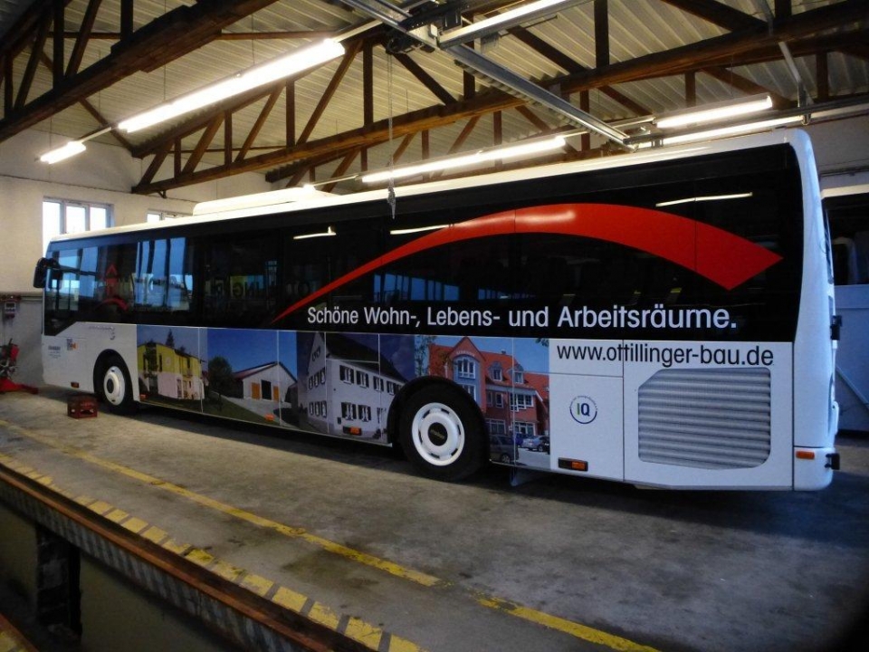 KONTUR Werbeagentur, Marketingagentur aus Freudenstadt im Schwarzwald konzipiert Bus- und Bahnwerbun